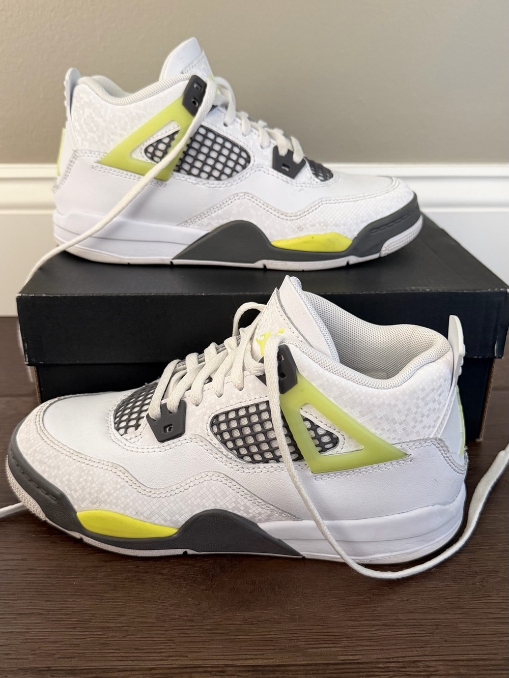 Jordan Kids White, Neon Yellow & Gray Retro 4s